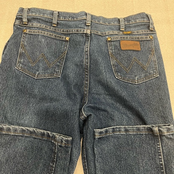[34*34]Wrangler Classic Advanced Comfort Slim Fit Blue Men Jeans NWOT - Picture 8 of 9